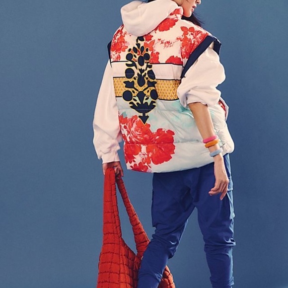 Brand new with tags SM Free People Movement Printed Bubble Puffer Vest - Picture 2 of 8